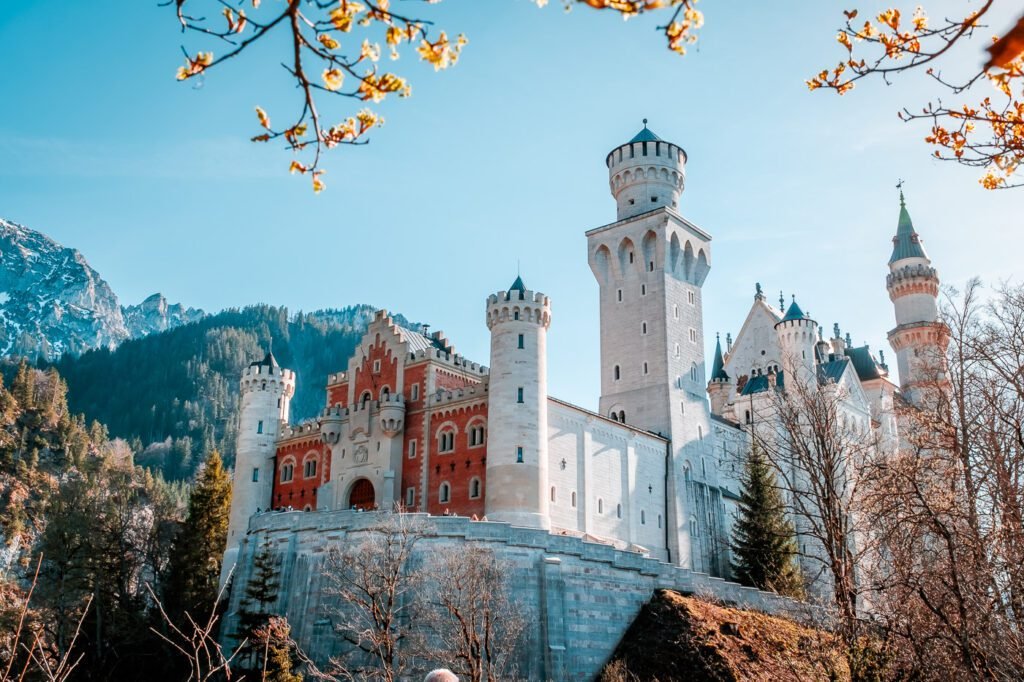 Visit Neuschwanstein