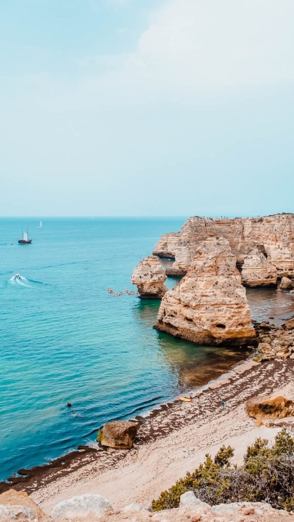 Praia de Marinha hike